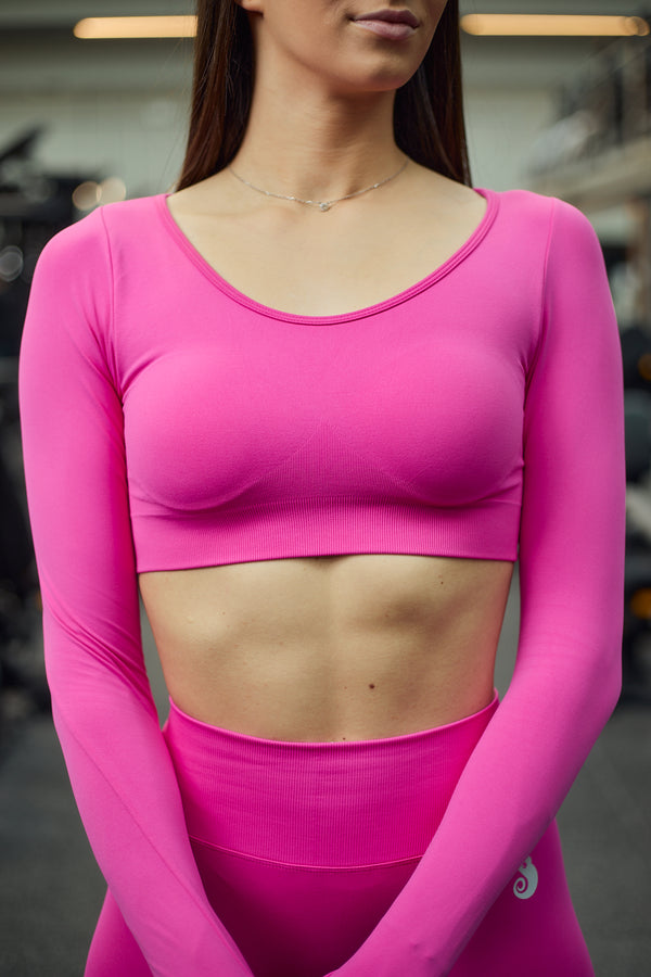 Bandasy open back crop top from a seamless material, perfect for a workout or any outside activities.